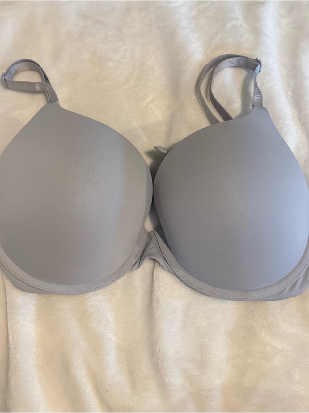 Victoria's Secret Light Blue-Gray Push Up Tshirt Bra 34DD